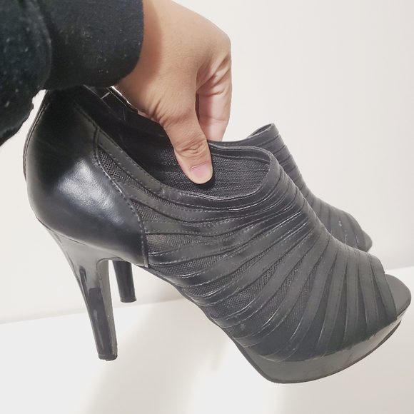 3/$20 NINE WEST | Ankle Heels Size 7.5 - Picture 3 of 13